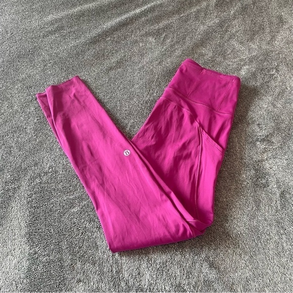Lululemon Fast and Free Tight II 25" *Non-Reflective Nulux
Deep Fuschia Size 4 - Picture 8 of 12